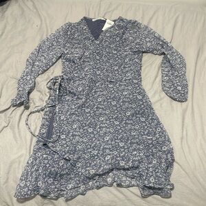 Abercrombie & Fitch long sleeve wrap mini dress